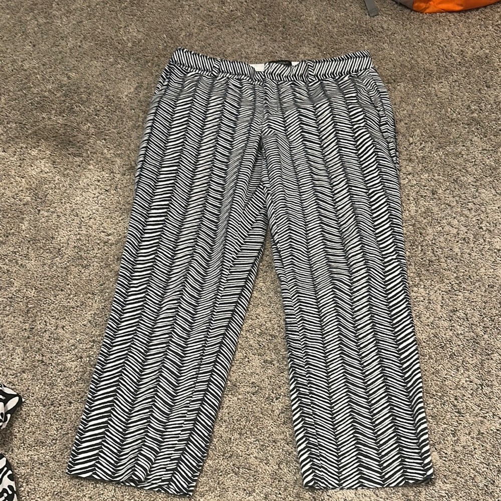 Banana Republic Navy Blue and White Avery Pants